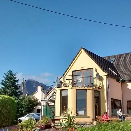 Mount Brandon بيت شباب *