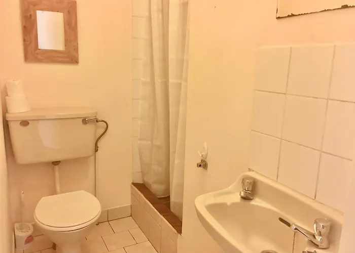 Mount Brandon Hostel *